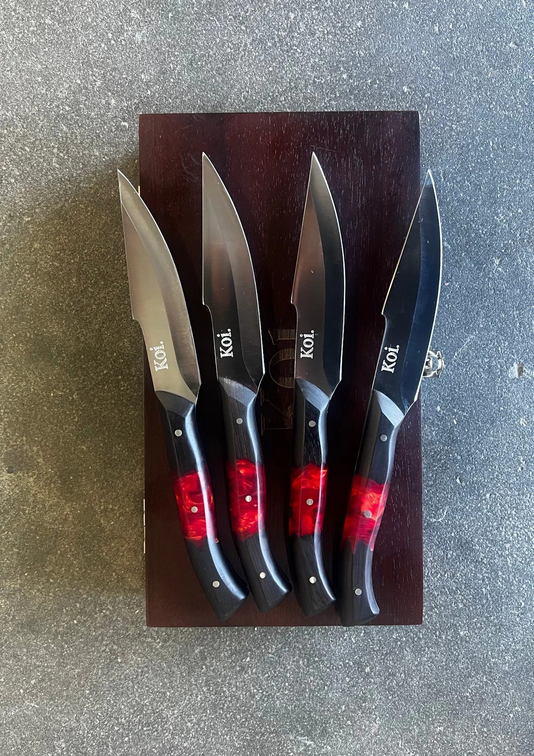 Steak Knives – Tailor-Made For Handling Meat & Cutting Through A Tender Steak!