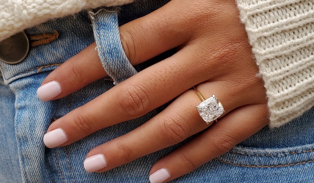Totteridge Elegance: Choosing Engagement Rings in London